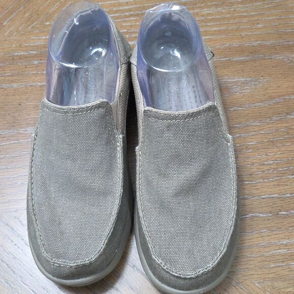Crocs Santa Cruz II Loafers Youth Size J5 Unisex Khaki Slip on Shoes 204025 nwot - Picture 3 of 9